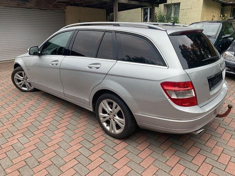 Silber Gebraucht 2008 Mercedes C320 Elegance Kombi | 7.280 € (Fairer Preis) - Bild 1/4
