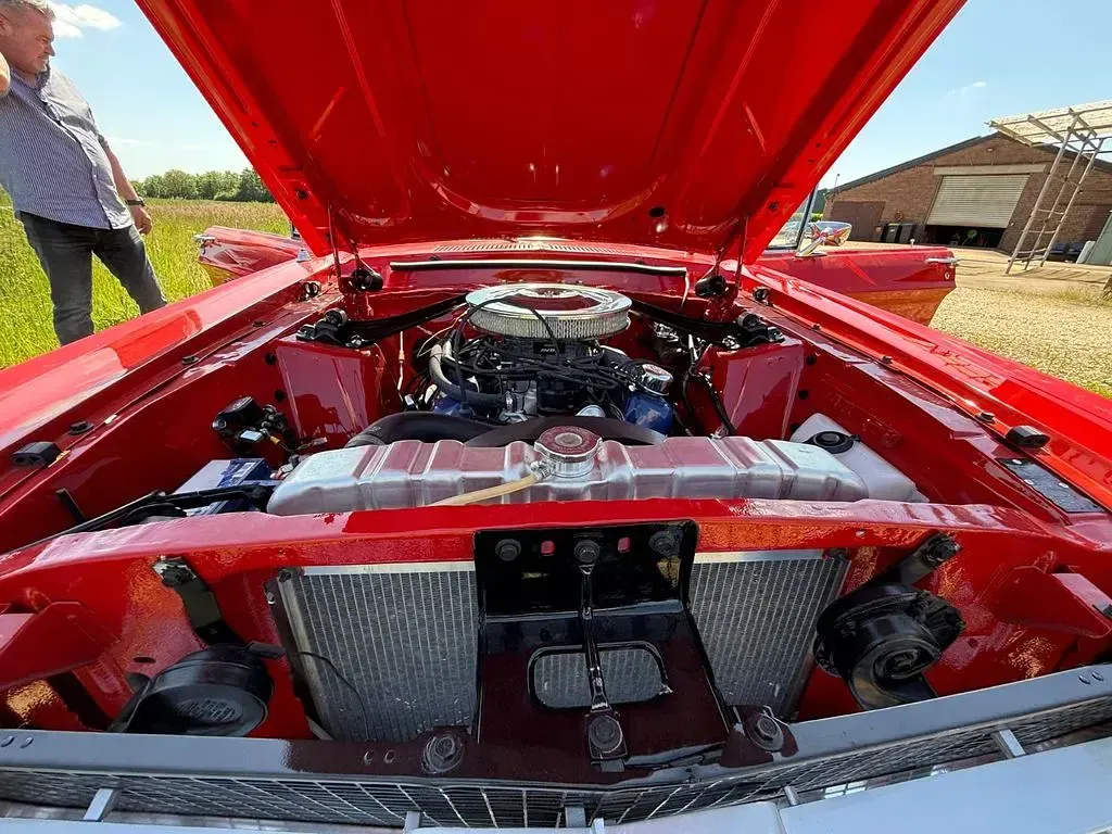 Gebraucht Ford V8 230 PS (169 kW) 1967 Rot Cabrio