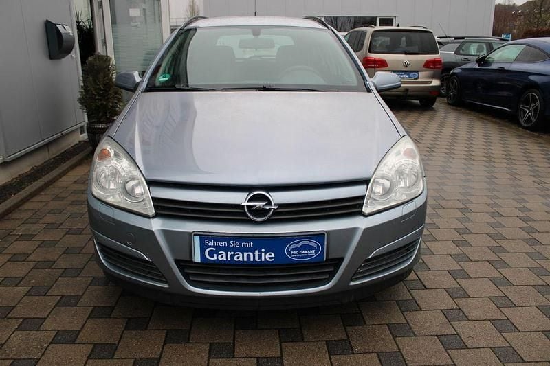 Gebraucht Opel Astra Edition 125 PS (91 kW) 2005 Silber Limousine