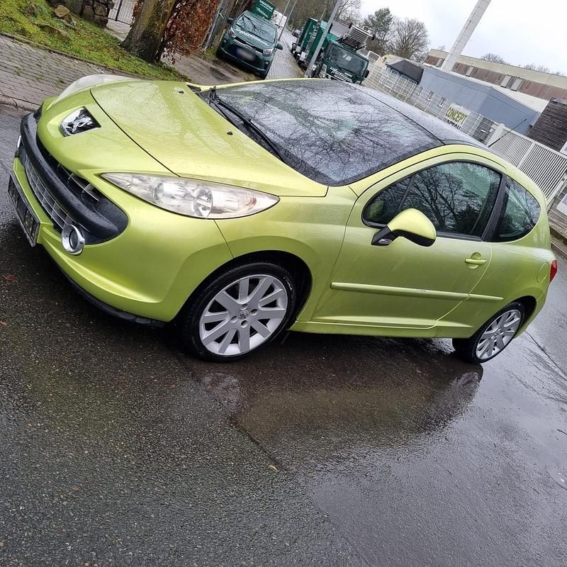 Gebraucht Peugeot 207 109 PS (80 kW) 2006 Grün Limousine