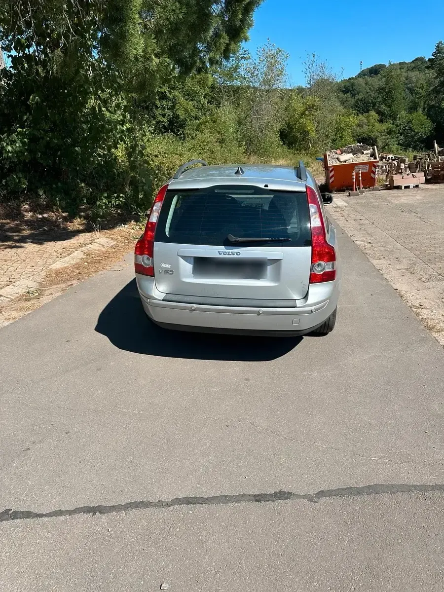 Gebraucht Volvo V50 136 PS (100 kW) 2006 Silber Kombi