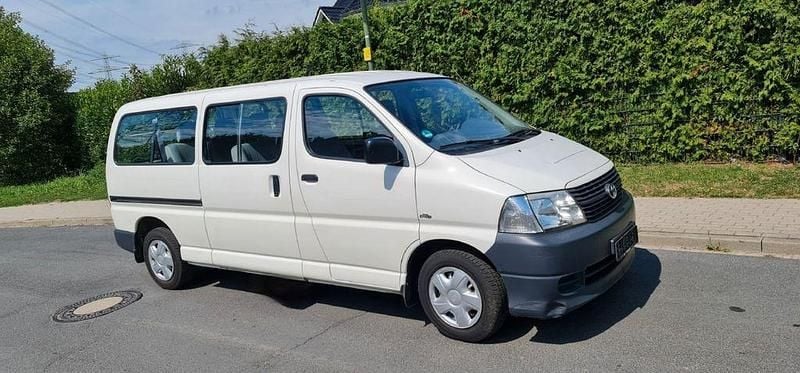 Gebraucht Toyota HiAce 117 PS (86 kW) 2007 Weiß Van / Kleinbus