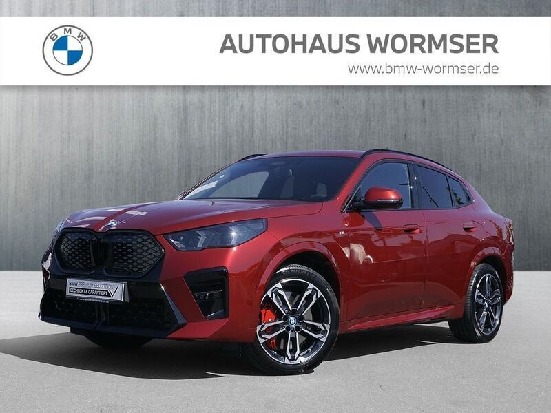 Rot Gebraucht 2024 BMW iX2 M Sport SUV | 45.790 € (Fairer Preis) - Bild 1/4