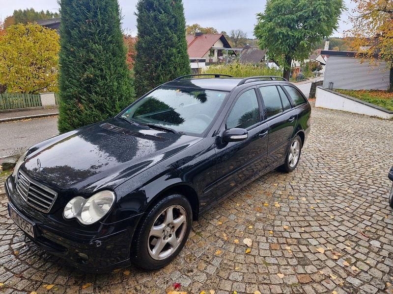 Schwarz Gebraucht 2006 Mercedes C200 Elegance Kombi | 2.300 € (Guter Preis) - Bild 1/4