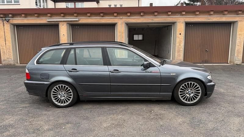 Gebraucht BMW 325 Basis 192 PS (141 kW) 2002 Grau Kombi