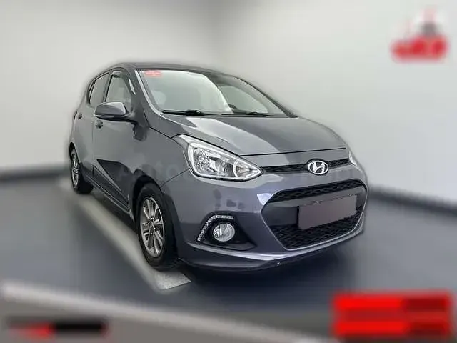 Gebraucht Hyundai i10 Edition 30+ 87 PS (63 kW) 2016 Weiß Kleinwagen