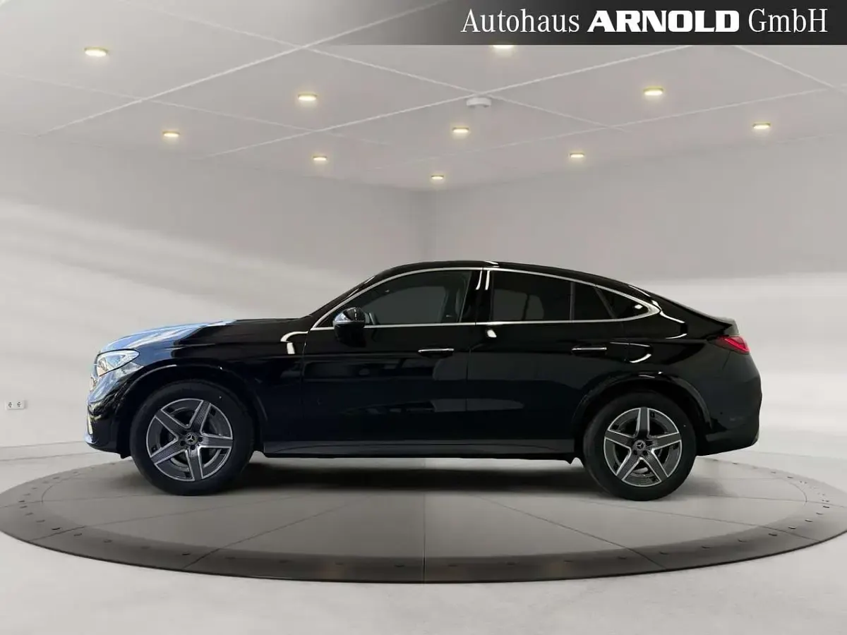 Gebraucht Mercedes GLC300 AMG line 258 PS (189 kW) 2023 Schwarz SUV
