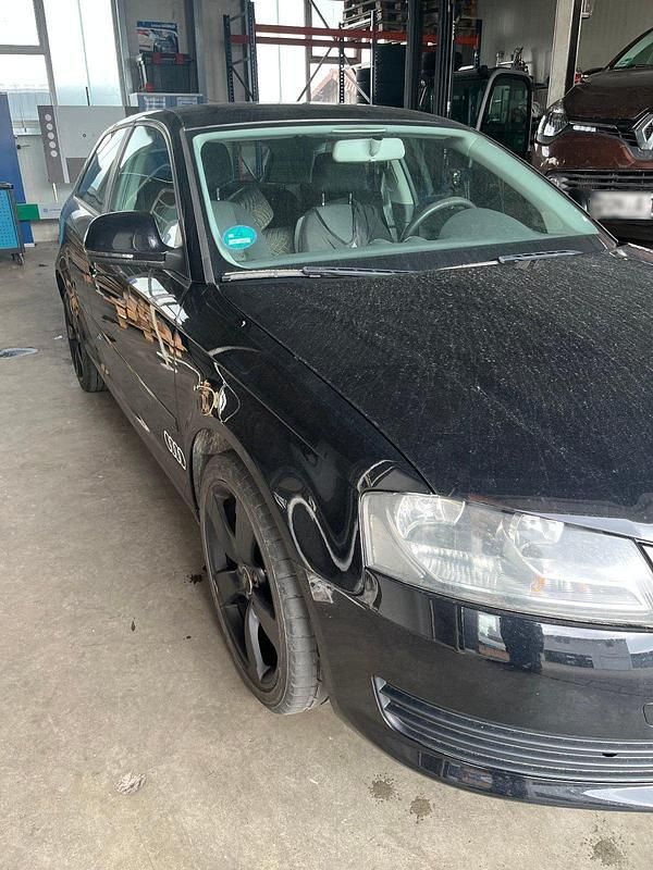Second-hand Audi A3 102 CP (75 kW) 2009 Negru Hatchback