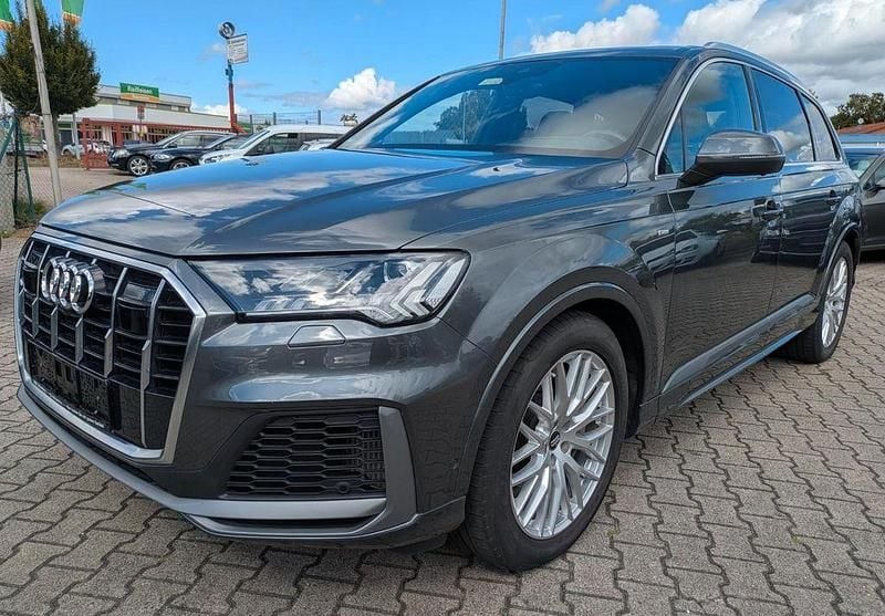 Grau Gebraucht 2020 Audi Q7 S-line plus SUV | 53.500 € (Guter Preis) - Bild 1/4