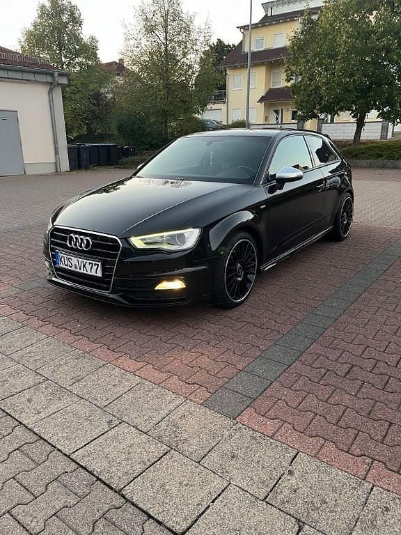 Schwarz Gebraucht 2013 Audi A3 S-Line Coupé | 10.200 € (Fairer Preis) - Bild 1/4
