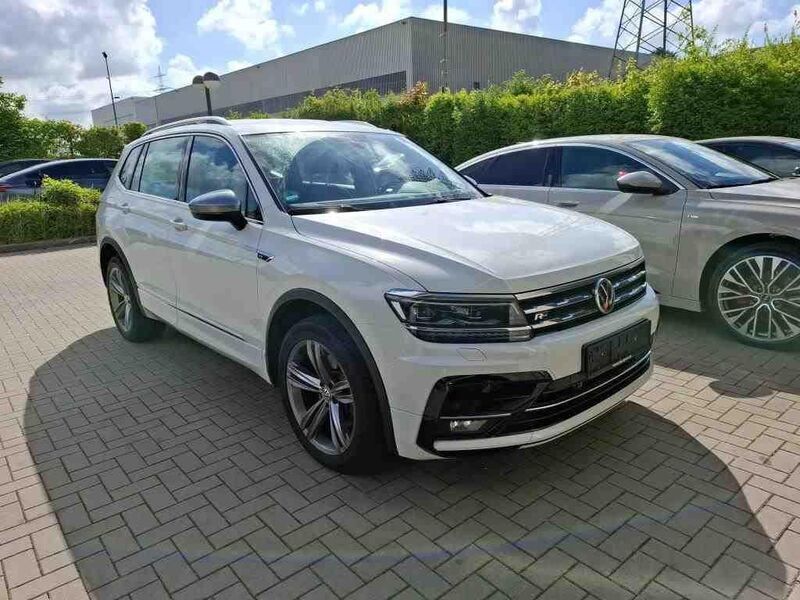 Weiß Gebraucht 2020 VW Tiguan Allspace Highline SUV | 22.610 € (Fairer Preis) - Bild 1/4