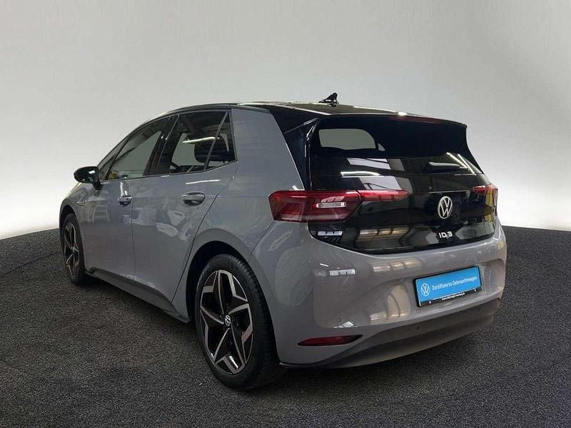 Gebraucht VW ID.3 Pro 106 kW (145 PS) 2021 C2 mondsteingrau Kleinwagen