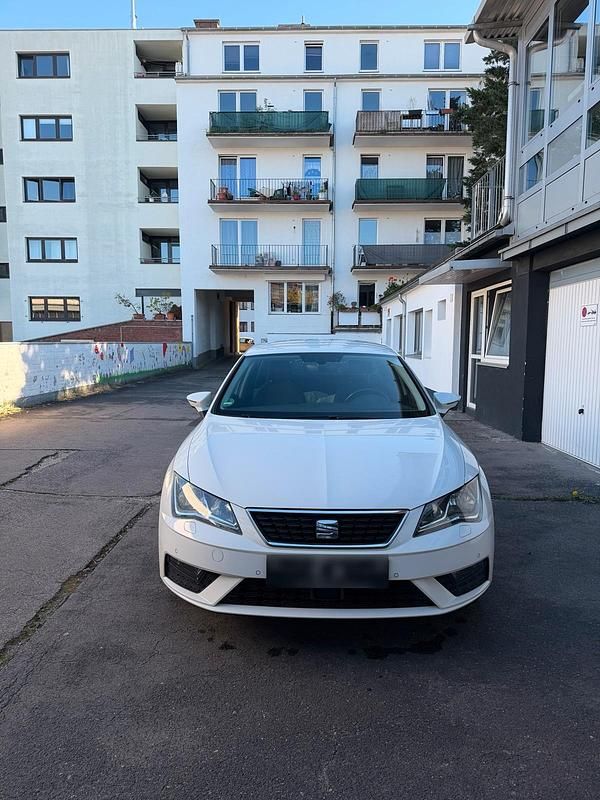 Gebraucht Seat Leon 110 PS (80 kW) 2017 Weiß Limousine