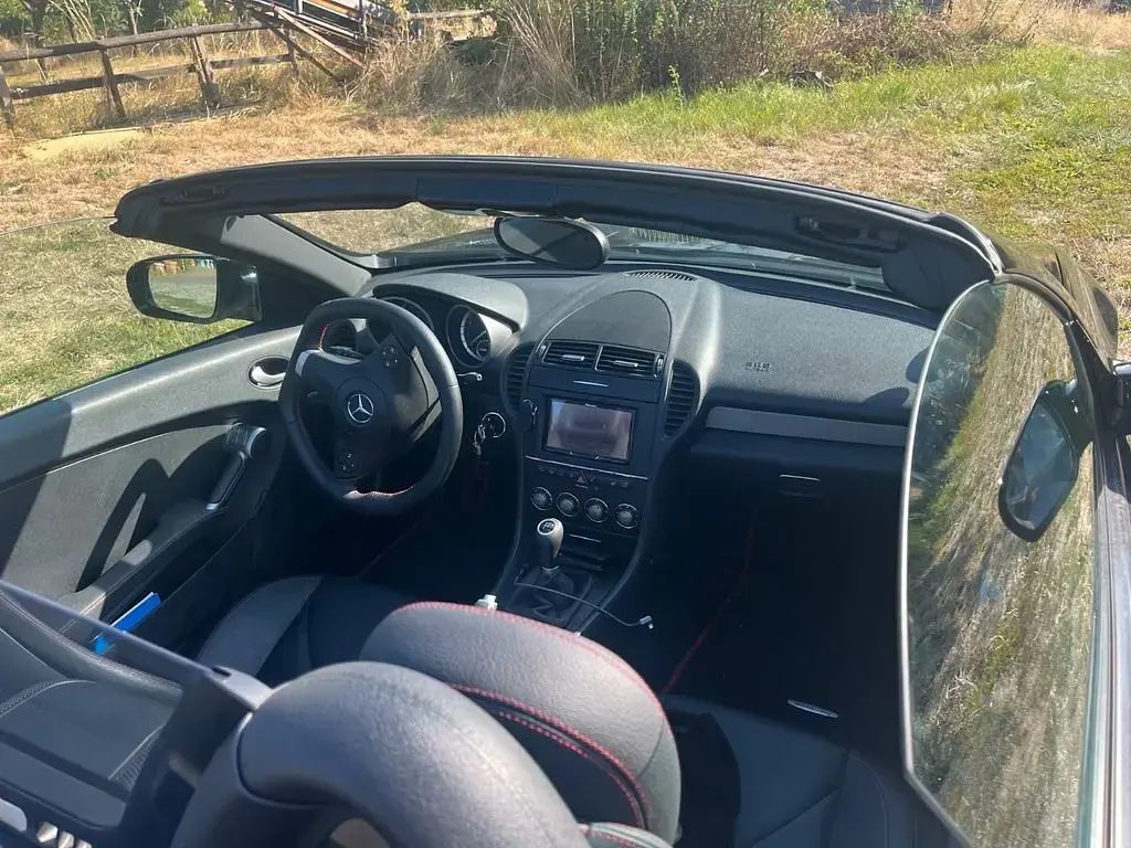Gebraucht Mercedes SLK300 231 PS (169 kW) 2010 Schwarz Cabrio