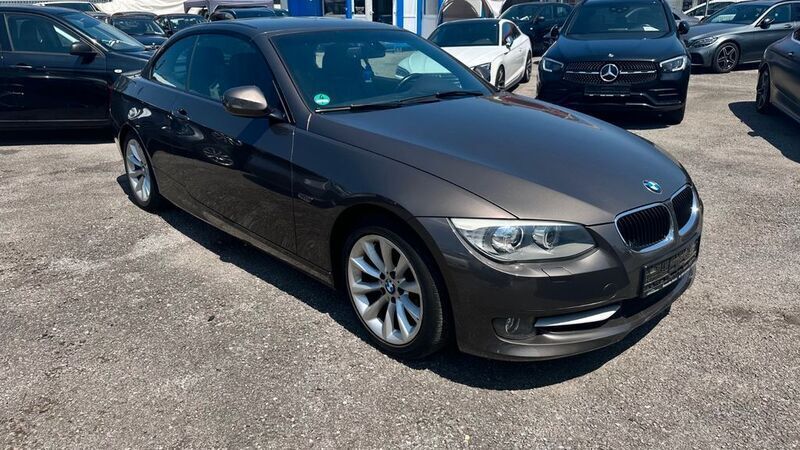 Gebraucht BMW 318 Cabriolet 143 PS (105 kW) 2012 Braun Cabrio