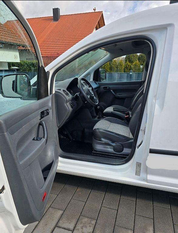 Gebraucht VW Caddy 102 PS (75 kW) 2010 Weiß Van / Kleinbus