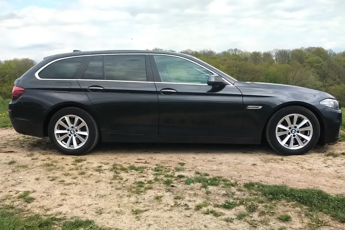 Gebraucht BMW 530 Comfort Edition 258 PS (189 kW) 2014 Grau Kombi