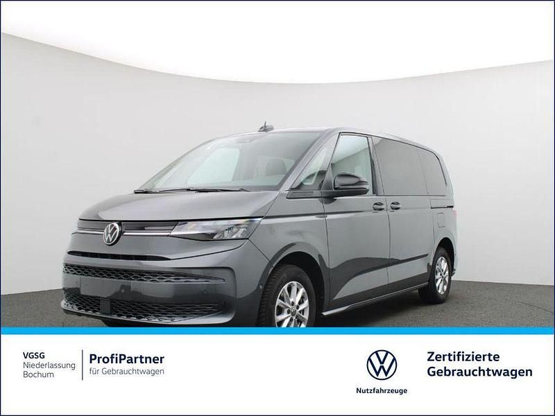Grau Gebraucht 2024 VW Multivan Van / Kleinbus | 54.990 € (Fairer Preis) - Bild 1/4