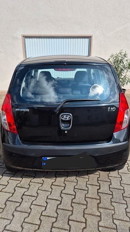 Gebraucht Hyundai i10 67 PS (49 kW) 2009 Schwarz Kleinwagen