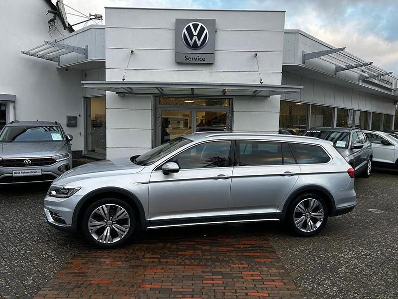 Gebraucht VW Passat Alltrack 150 PS (110 kW) 2016 Reflexsilber metallic (metallic) Kombi