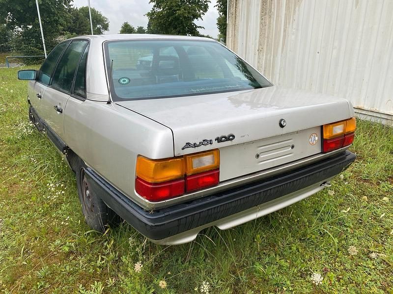 Gebraucht Audi 100 90 PS (66 kW) 1987 Grau Limousine