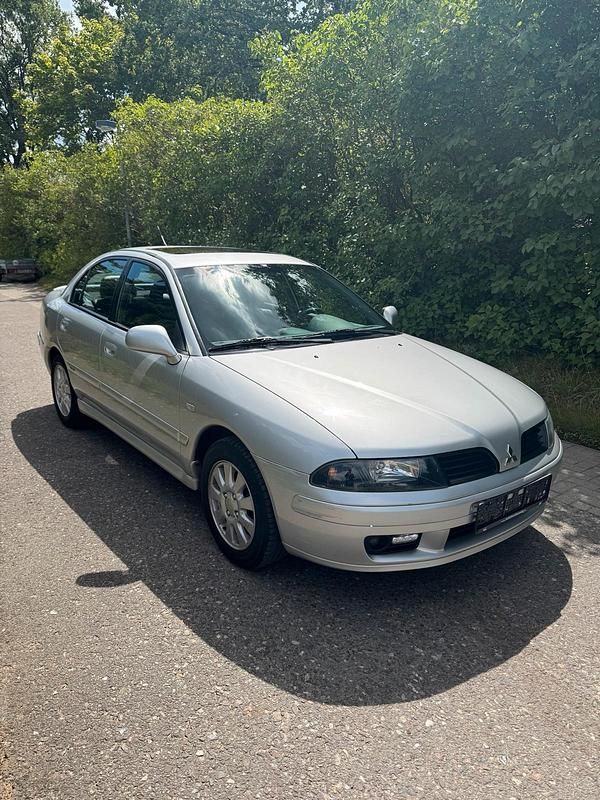 Silber Gebraucht 2003 Mitsubishi Carisma Limousine | 2.090 € - Bild 1/4