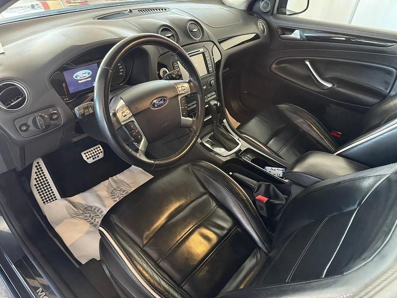 Gebraucht Ford Mondeo Titanium 163 PS (119 kW) 2014 Schwarz Kombi