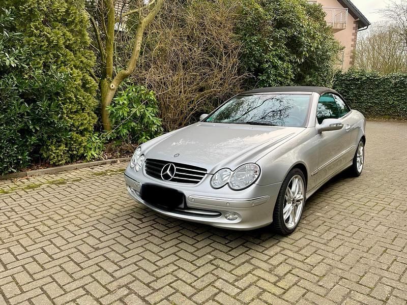 Silber Gebraucht 2003 Mercedes 200 Cabrio | 4.500 € - Bild 1/4