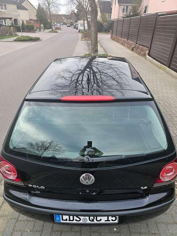 Gebraucht VW Polo 75 PS (55 kW) 2005 Schwarz Kleinwagen