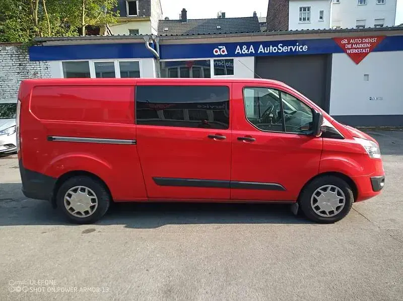 Käytetty Ford Transit Custom Trend 131 HP (96 kW) 2017 Punainen Van