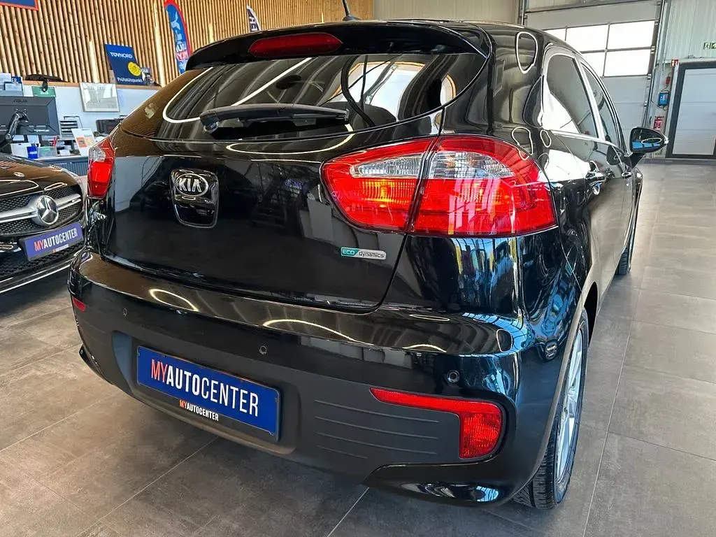 Gebraucht Kia Rio DREAM-TEAM Edition 109 PS (80 kW) 2016 Schwarz Kleinwagen