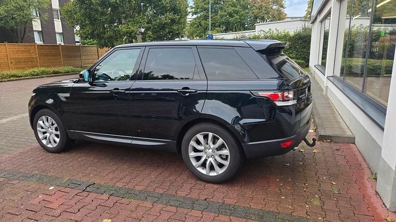 Schwarz Gebraucht 2015 Land Rover Range Rover Sport HSE SUV | 19.900 € (Etwas zu teuer) - Bild 1/4