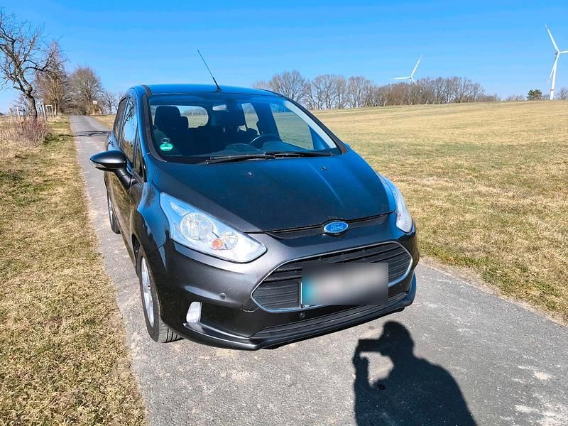 Gebraucht Ford Fiesta 100 PS (73 kW) 2017 Grau Limousine