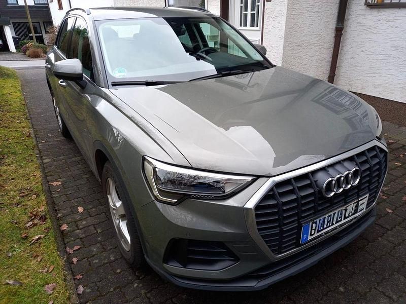 Gebraucht Audi Q3 Ambiente 150 PS (110 kW) 2019 Grau SUV