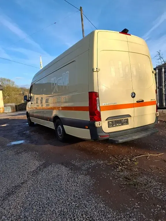 Gebraucht Mercedes Sprinter 143 PS (105 kW) 2019 Beige Van