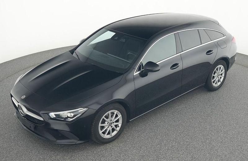 Schwarz Gebraucht 2021 Mercedes CLA200 Limousine | 21.999 € (Superpreis) - Bild 1/4