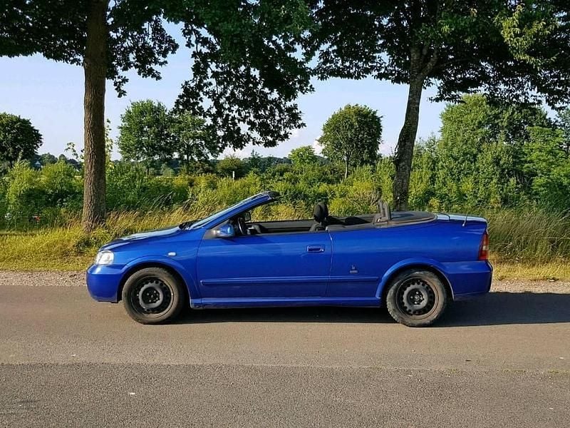 Gebraucht Opel Astra Cabriolet 103 PS (75 kW) 2003 Blau Cabrio