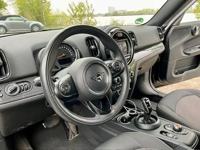 Occasion Mini One Countryman 102 ch (75 kW) 2019 Noir SUV