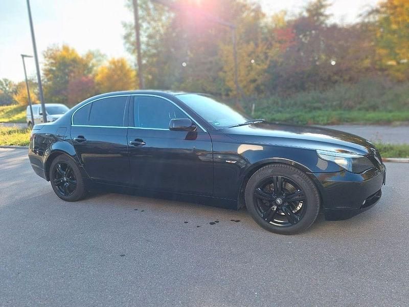 Schwarz Gebraucht 2003 BMW 525 Limousine | 5.000 € (Fairer Preis) - Bild 1/4