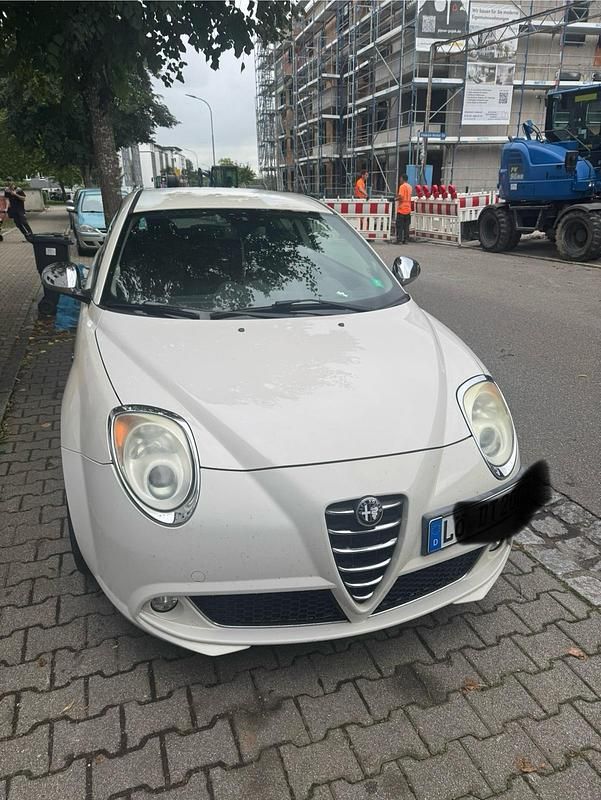 Weiß Gebraucht 2008 Alfa Romeo MiTo Kleinwagen | 1.499 € (Superpreis) - Bild 1/4