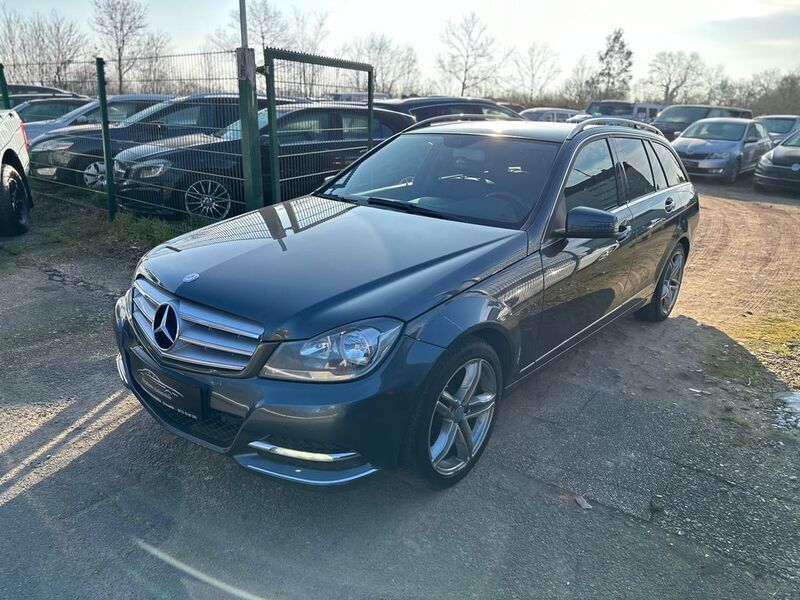 Grau Gebraucht 2012 Mercedes C200 Kombi | 5.450 € (Fairer Preis) - Bild 1/4