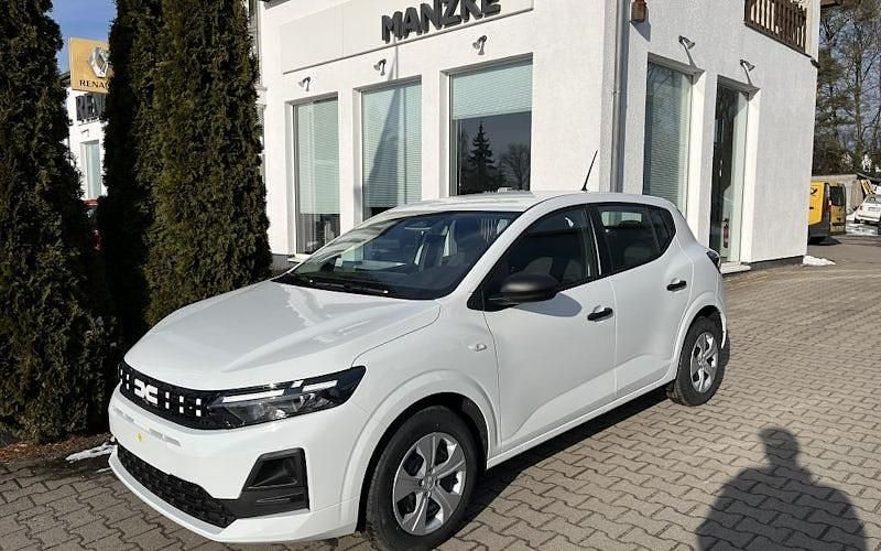 Neu Dacia Sandero Essentiel 101 PS (74 kW) 2026 Weiß Limousine