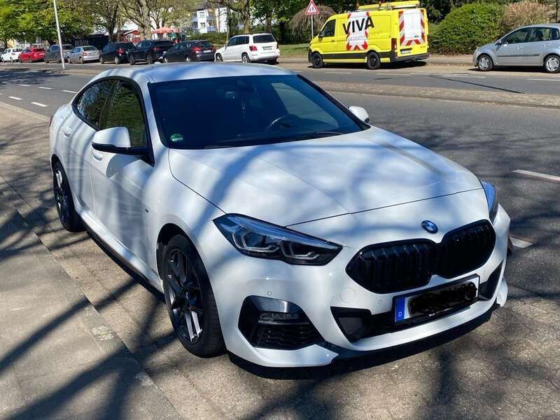 Weiß Gebraucht 2022 BMW 218 M Sport Coupé | 26.799 € (Fairer Preis) - Bild 1/4