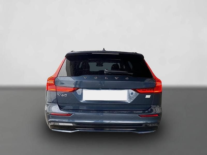 Gebraucht Volvo V60 Plus 455 PS (334 kW) 2022 Blau Kombi