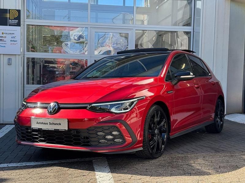 Rot Gebraucht 2022 VW Golf VIII GTD Limousine | 26.990 € (Fairer Preis) - Bild 1/4