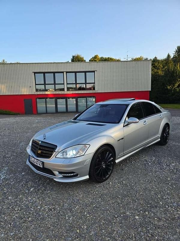 Gebraucht 2006 Mercedes S350L Limousine | 15.999 € - Bild 1/4