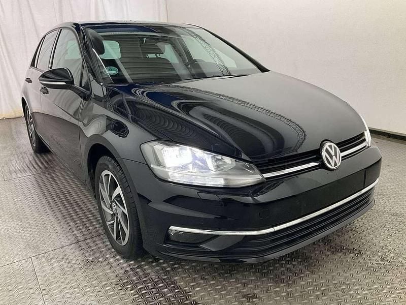 Gebraucht VW Golf VII Sound 150 PS (110 kW) 2018 Deep black perleffekt Kleinwagen