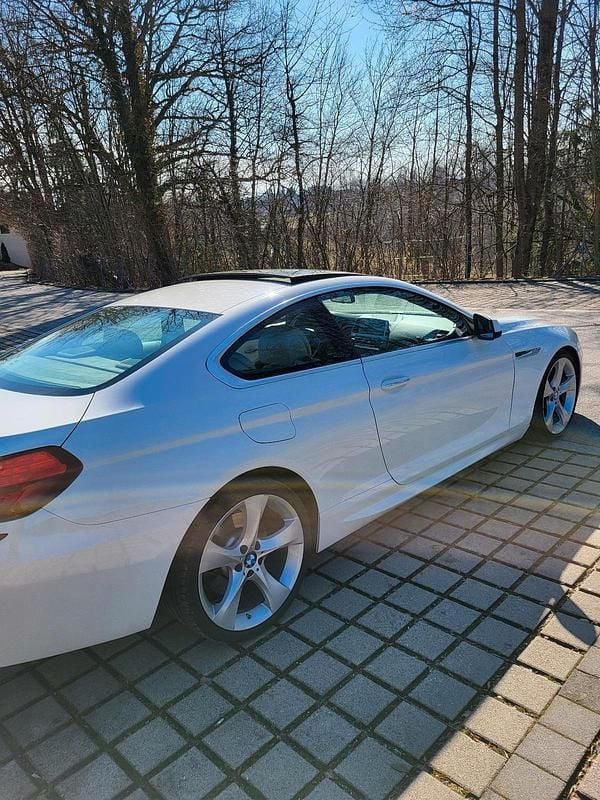 Gebraucht BMW 650 M Sport 408 PS (300 kW) 2012 Weiß Coupé