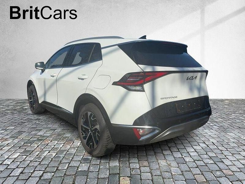 Gebraucht Kia Sportage Spirit 160 PS (117 kW) 2024 Weiß (metallic) SUV