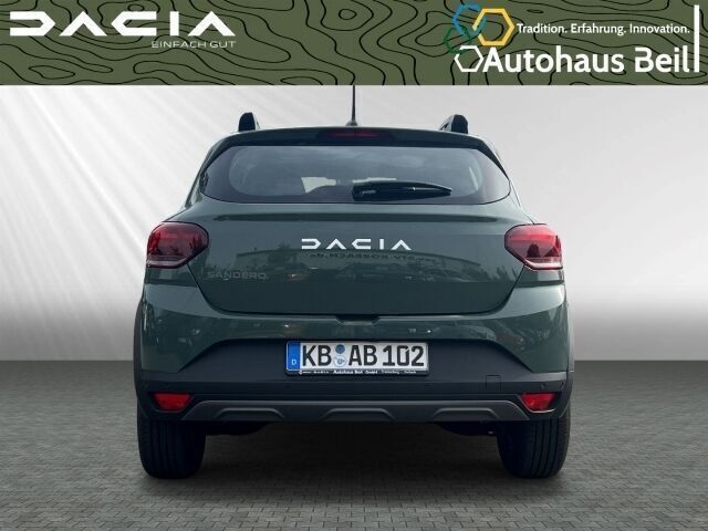 Gebraucht Dacia Sandero Expression 91 PS (66 kW) 2023 Safarigrüngrau Kleinwagen